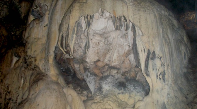 Çimağıl Mağarası
